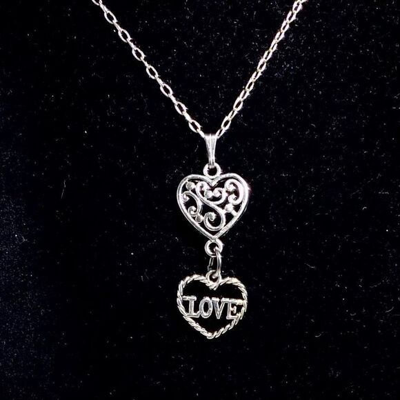 AVM Sterling 925 Silver LOVE in a Heart Necklace - Picture 9 of 9